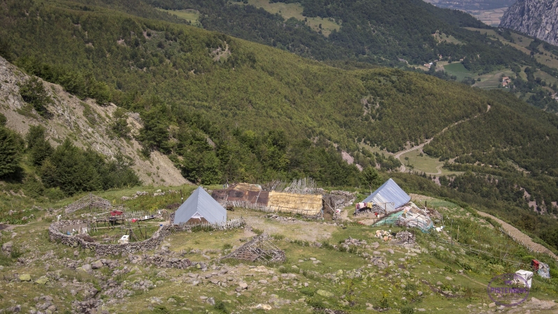 albanien-landleben-hirtenhaus
