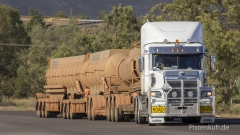 Roadtrain-Australien-B-Trip