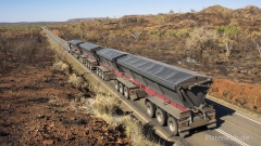 Roadtrain-Australien-BAB-Qu