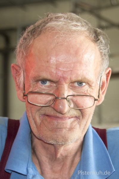 Deutscher-Facharbeiter