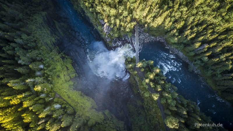 schweden-wasserfall-drohne