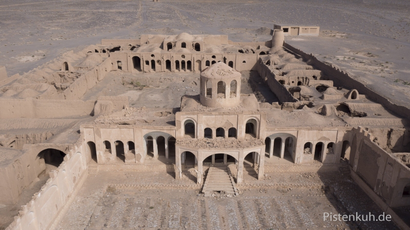 Verlassener-Ort-Geisterstadt-Iran-Luftbild