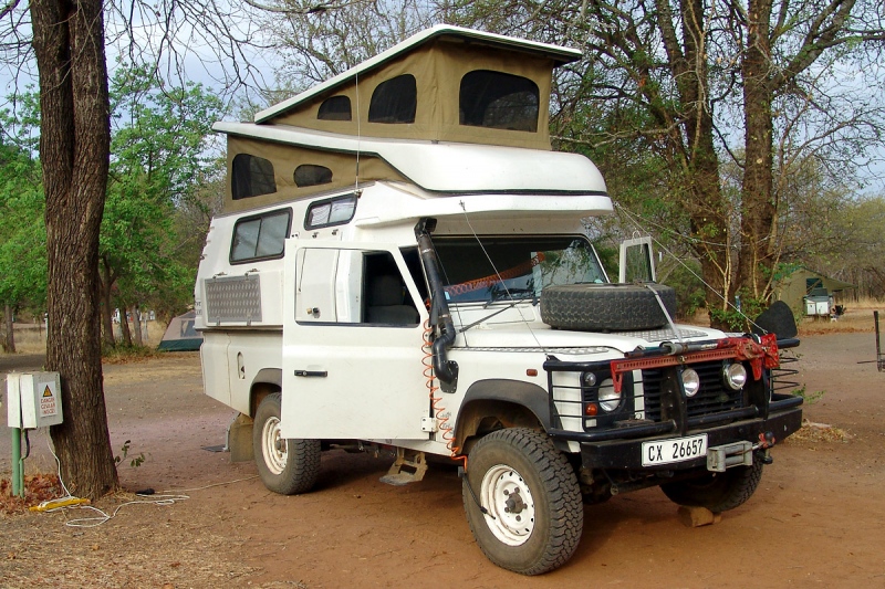 Land-Rover-9