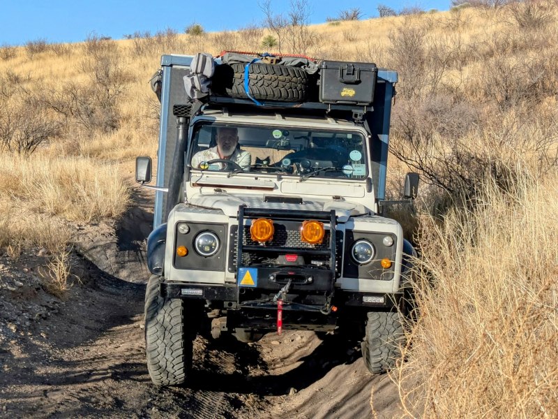 Land-Rover-Defender-travel