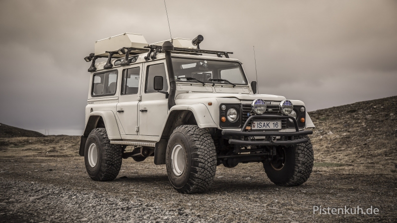 Land-Rover-TD4-Island-Hochland