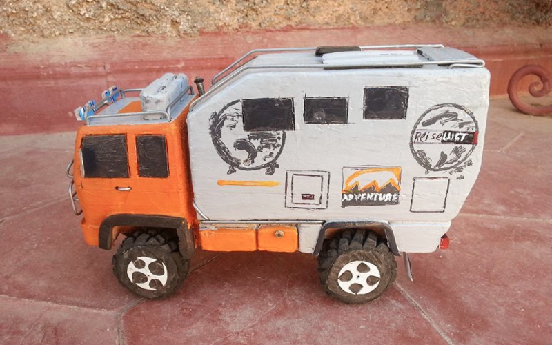 modellauto holz explorer- mobil