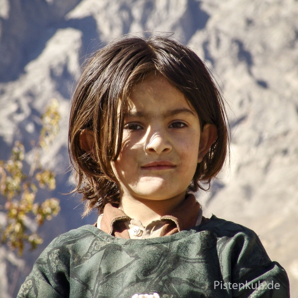 Pakistan-Maedchen-hunzatal