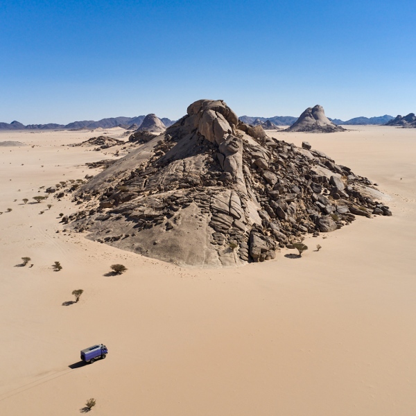1_saudi-monolithe