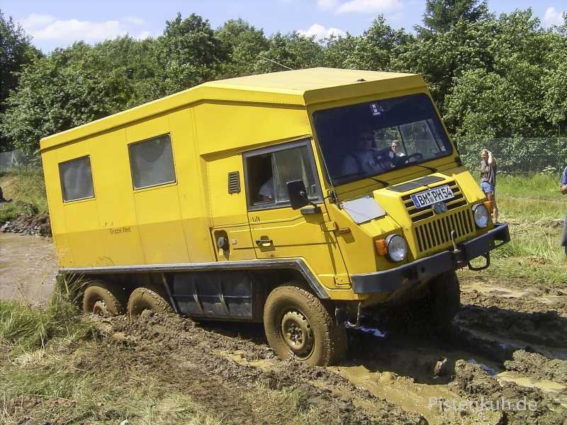 pinzgauer-6x6-offroad