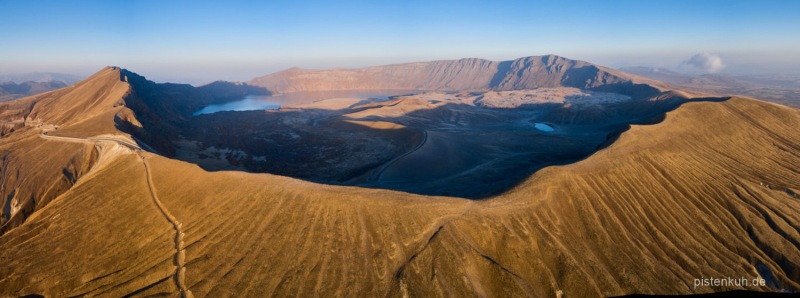 tuerky-crater-nemrut